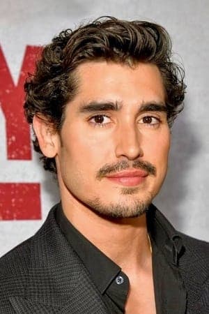 Image of Henry Zaga