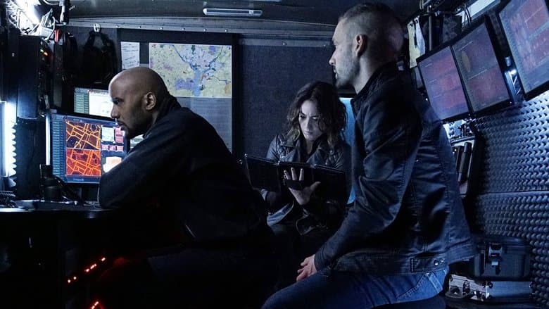Image of episode Among Us Hide...