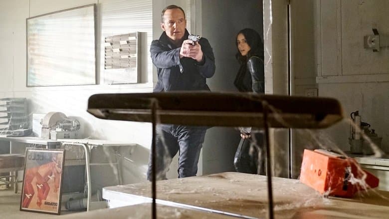 Image of episode The Man Behind the Shield